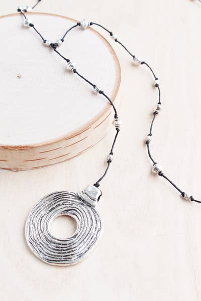 Silver Etched Disc Alloy Necklace